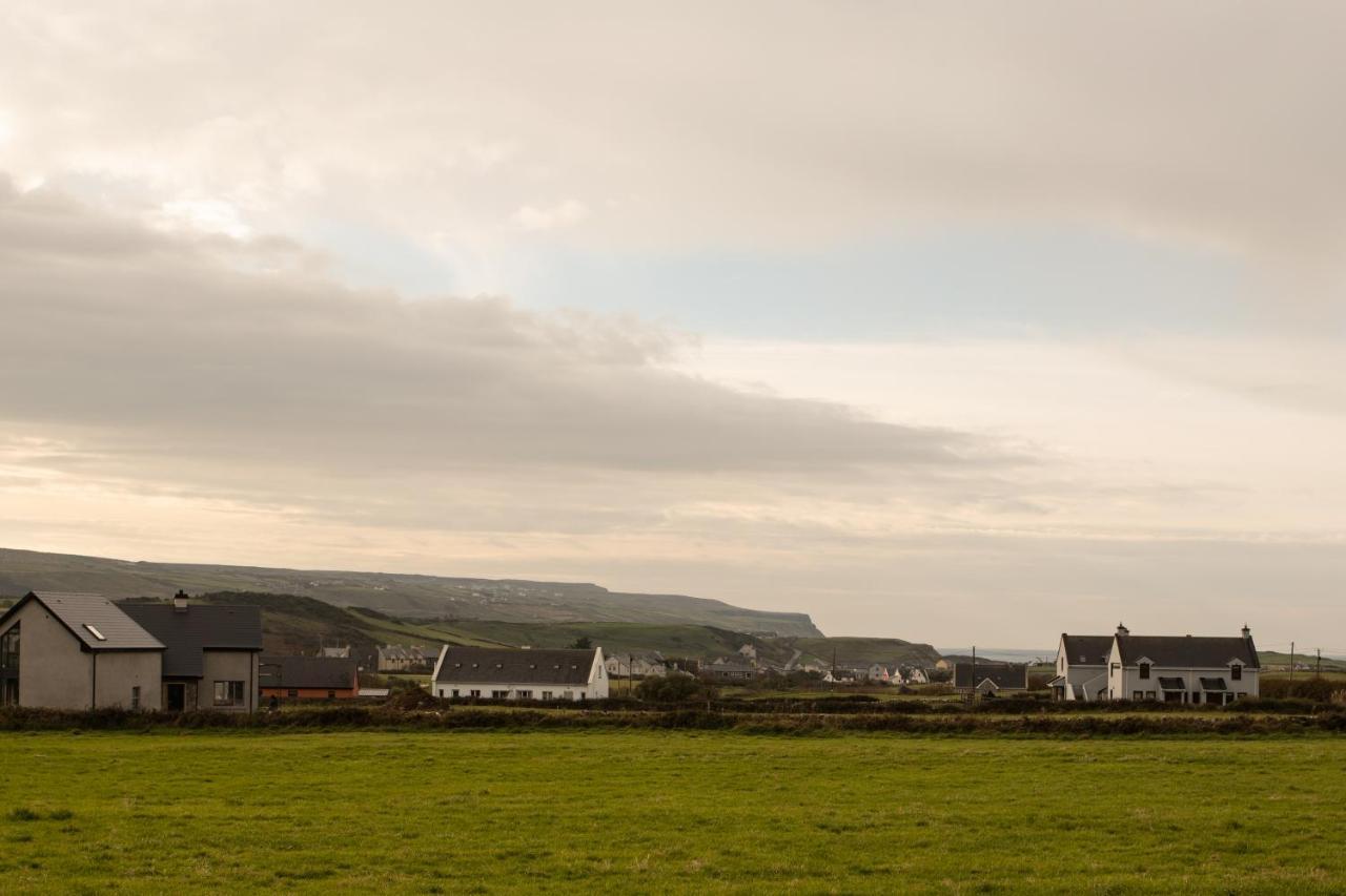 Nellie Dee'S Bed & Breakfast Doolin Exterior photo